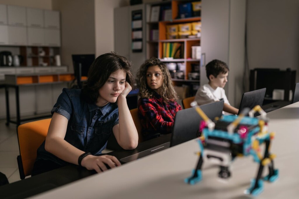 ADHD nelle diverse fasi della crescita. Dalla scuola all’età adulta – I Video